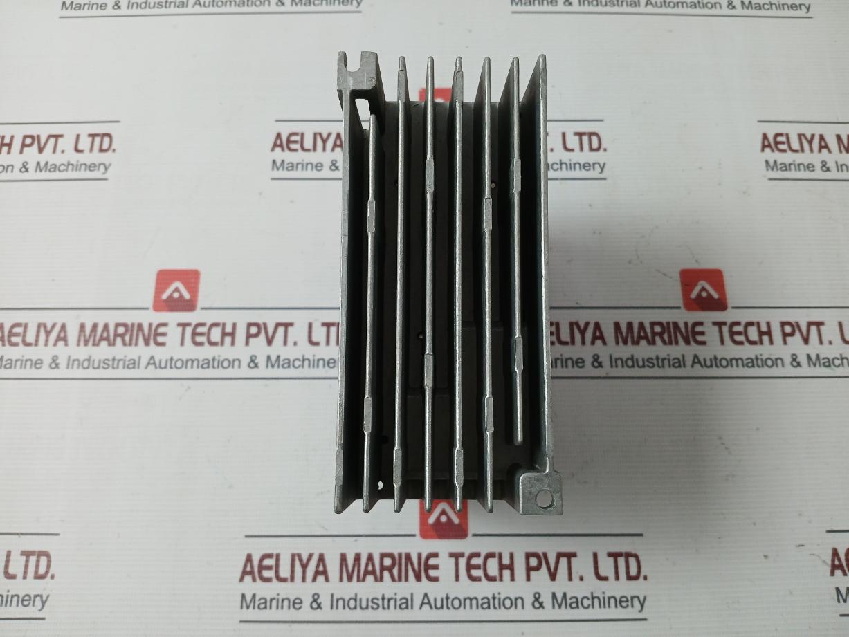 Siemens 6Sl3210-5Bb15-5Bv1 Frequency Converter Ac200-240V 0.55Kw