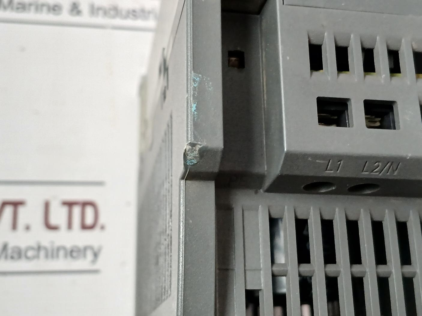 Siemens 6Sl3210-5Bb15-5Bv1 Frequency Converter Ac200-240V 0.55Kw