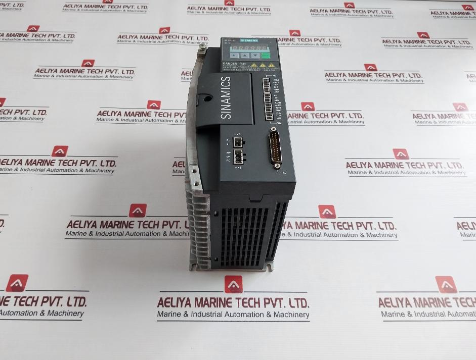 Siemens 6Sl3210-5Cc14-0Ua0 Controlled Power I/O Module 3Ac 220-240V 5.1A 50/60Hz