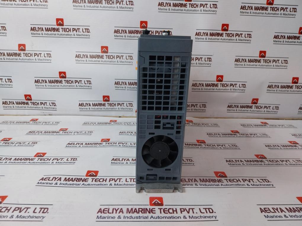 Siemens 6Sl3210-5He12-0Uf0 Sinamics S210 / Servo Drive