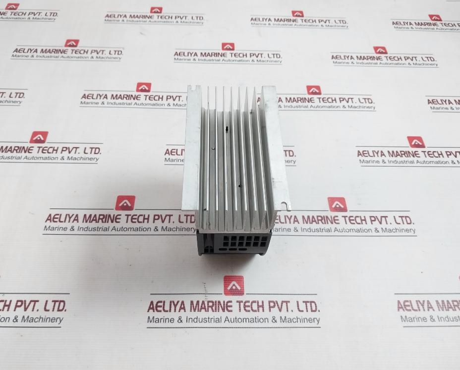 Siemens 6Sl3211-0Ab15-5Ua1 Ac Drive 7.7A 47-63Hz 200-240V Ip20 C01/1.20