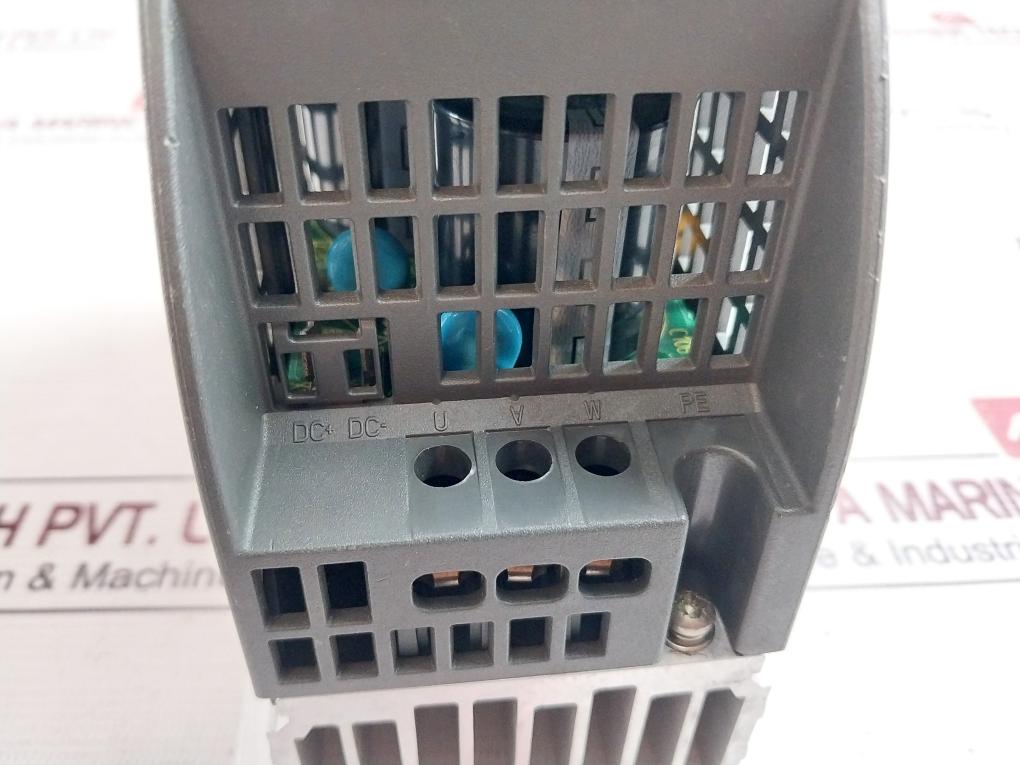 Siemens 6Sl3211-0Ab15-5Ua1 Ac Drive 7.7A 47-63Hz 200-240V Ip20 C01/1.20
