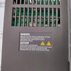 Siemens 6Sl3224-0Be25-5Ua0 Sinamics Power Module Version: D02 380-480V 21.9A