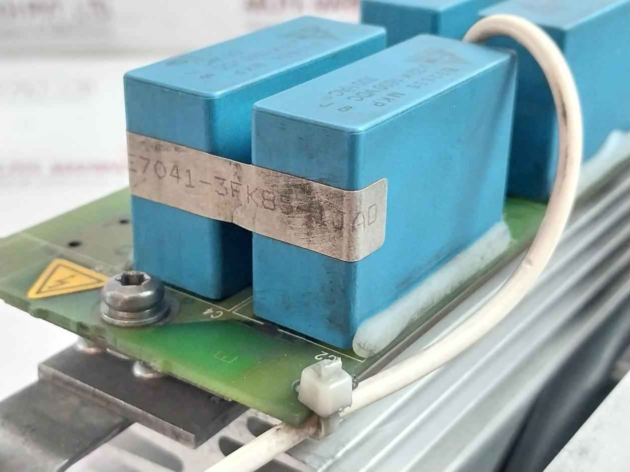 Siemens 6Sy7010-0Ab40 Scr Thyristor Block C98130-a1235-b270-03-07