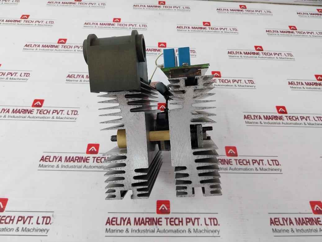 Siemens 6Sy7010-0Ab41 Scr Thyristor Module Ip303 C98130-a1235-b271-03-07
