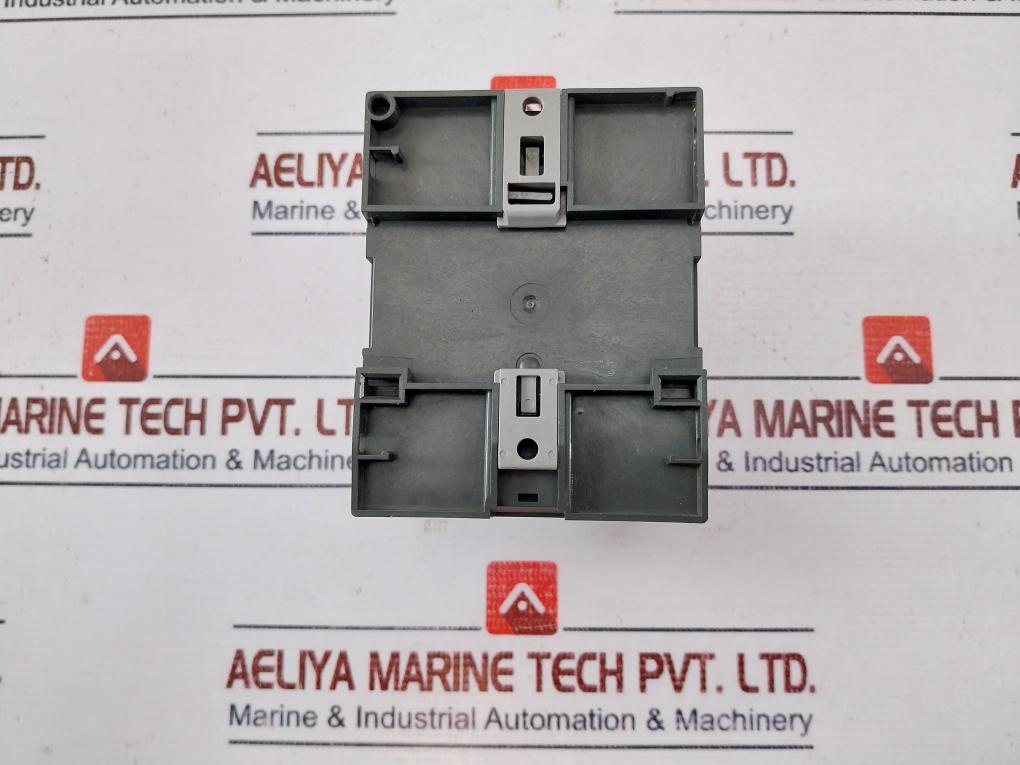 Siemens 6ED1 052-1MD00-0BA6 Logo! Programmable Logic Controller 240VAC
