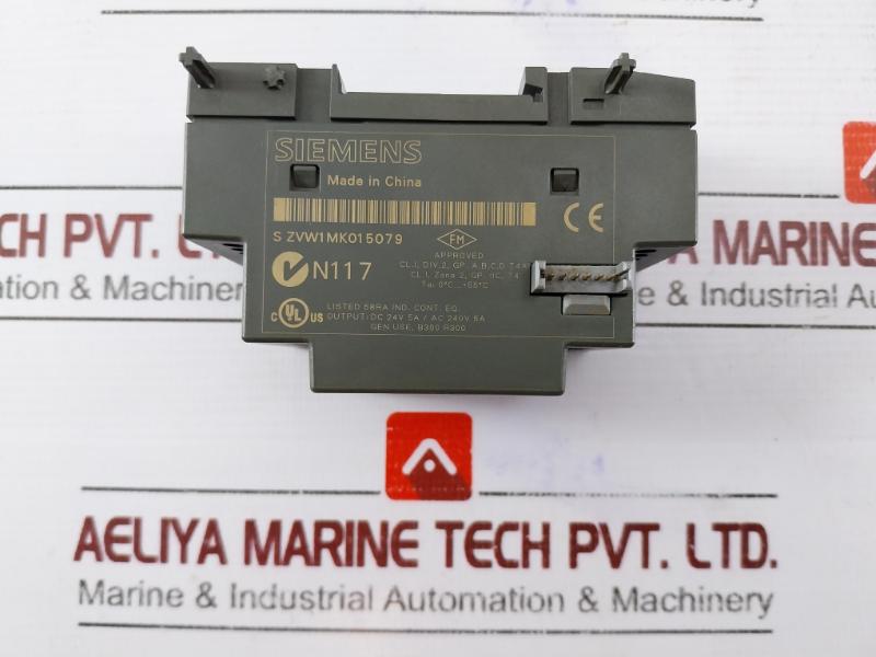 Siemens 6Ed1 055-1Fb00-0Ba1 Logo! Dm8230R Expansion Module Ps/I/O230V/230V/Relay