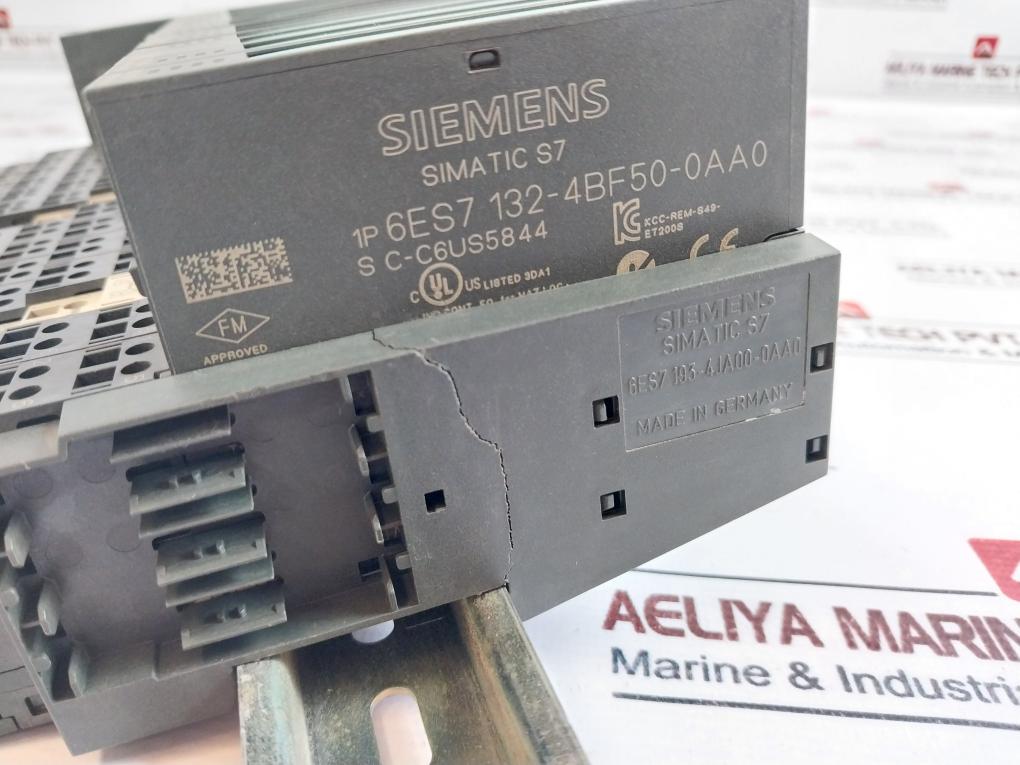 Siemens 6es7 151-1aa05-0ab0/ 6es7 138-4ca60-0ab0/ 6es7 131-4bf50-0aa0 Module