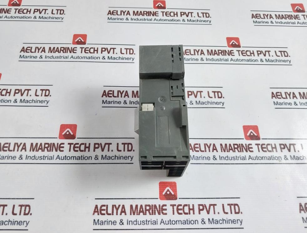 Siemens Simatic S7 6Es7 151-1Aa05-0Ab0  Interface Module 24Vdc