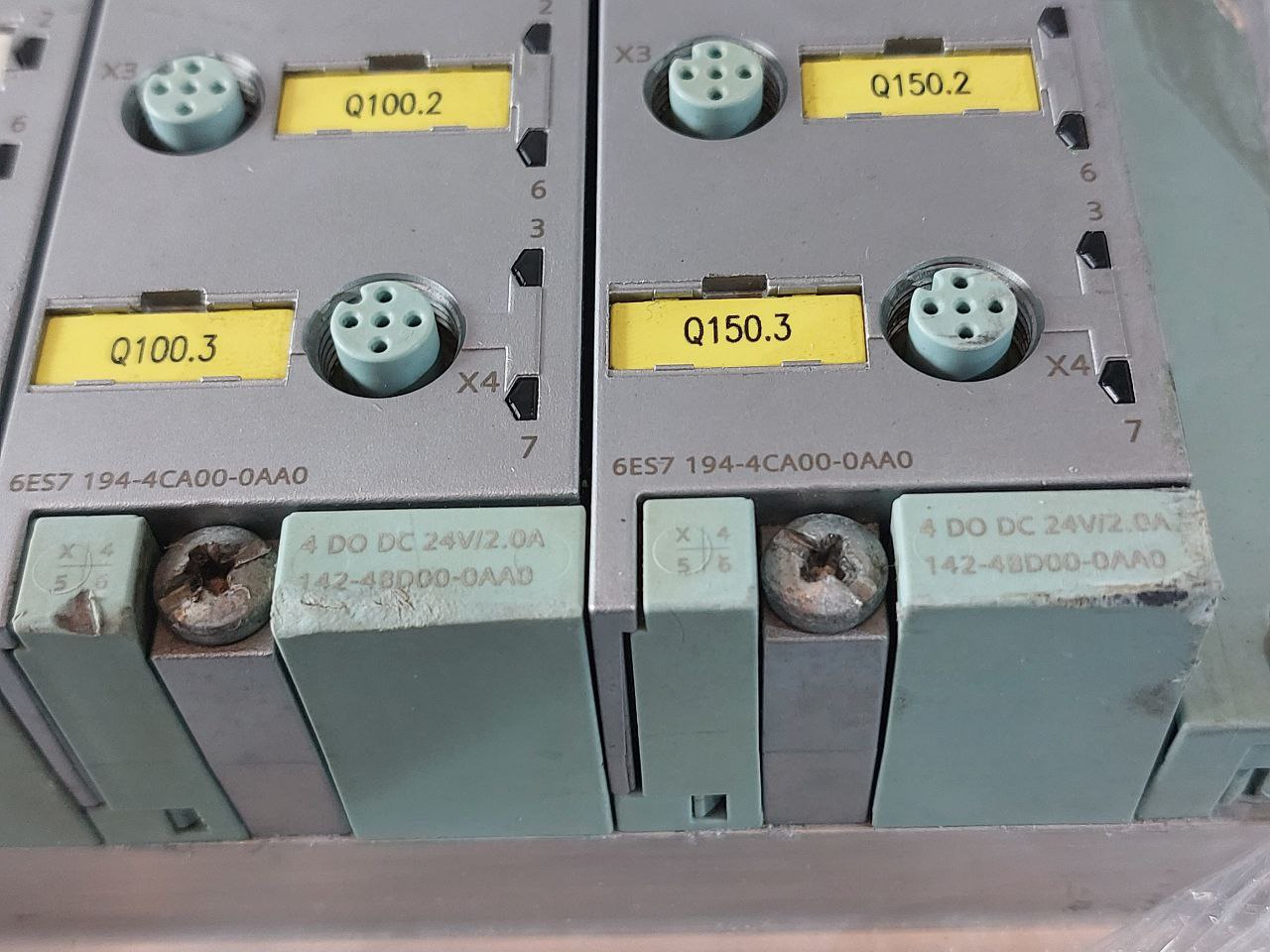 Siemens 6Es7 154-1Aa01-0Ab0 Simatic Et 200Pro Module Rack Dc 24V Ver 4.0.0