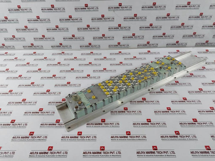 Siemens Simatic 6es7 194-4ga60-0aa0 Et 200pro Module Rack