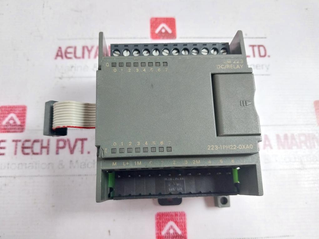 Siemens 6Es7 223-1Ph22-0Xa0 Digital Input/Output Module 8X24Vdc 15-30V 2A