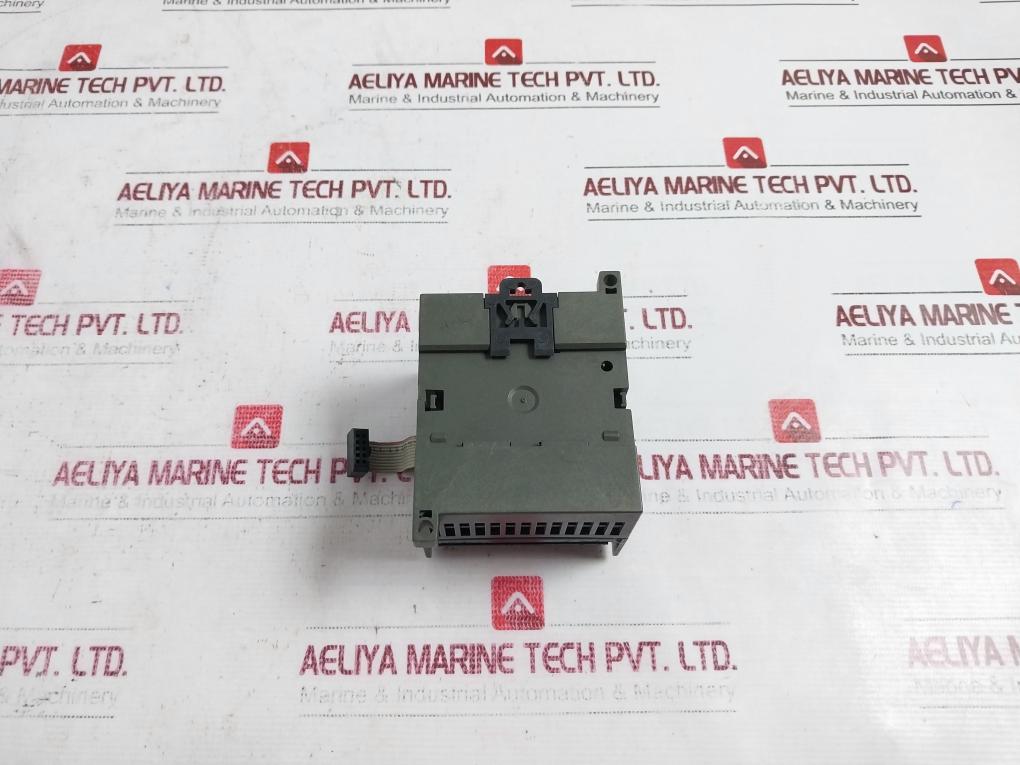 Siemens 6Es7 223-1Ph22-0Xa0 Digital Input/Output Module 8X24Vdc 15-30V 2A