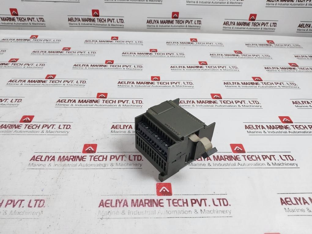 Siemens 6Es7 223-1Ph22-0Xa0 Digital Input/Output Module 8X24Vdc 15-30V 2A