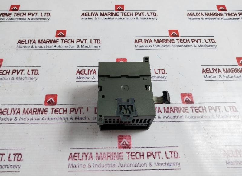 Siemens 6Es7 235-0Kd22-0Xa0 Electronic Module Em235 Ai 4/Aq 1 X 12 Bit