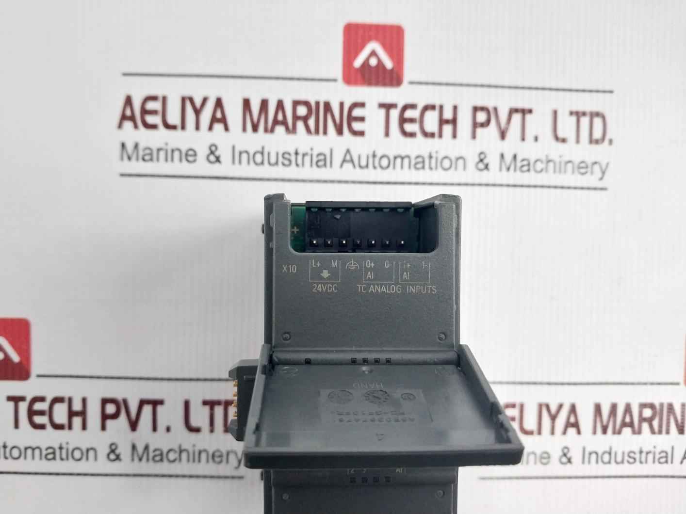 Siemens 6es7 288-3at04-0aa0 Simatic S7-200 Smart Analog Input Module 24 Vdc