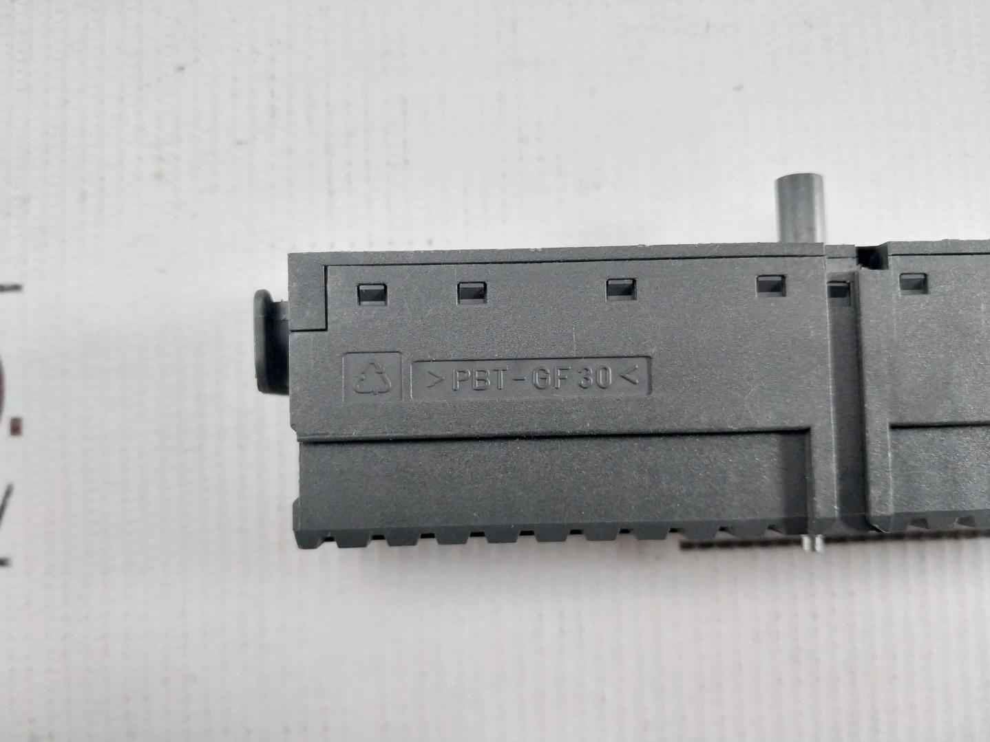 Siemens 6es7 392-1am00-0aa0 Front Connector L9