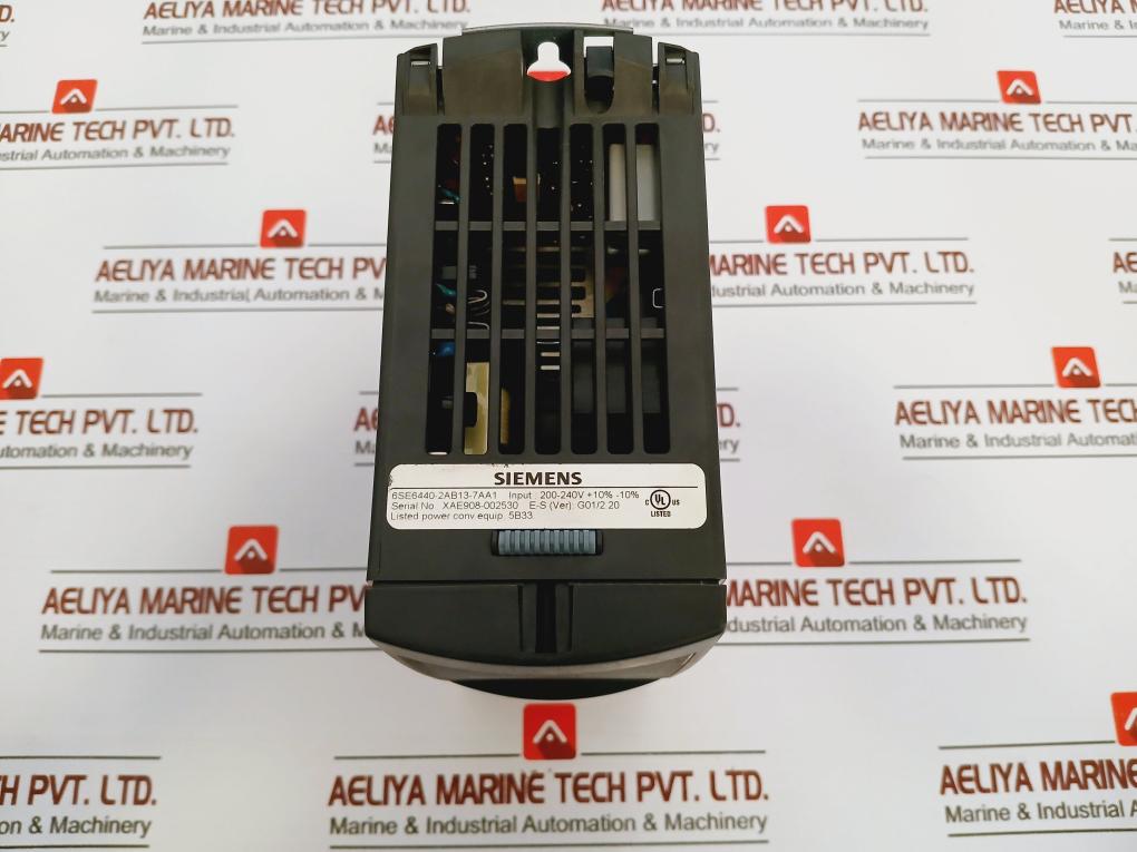 Siemens 6SE6440-2AB13-7AA1 Inverter Micromaster 440 200-240V