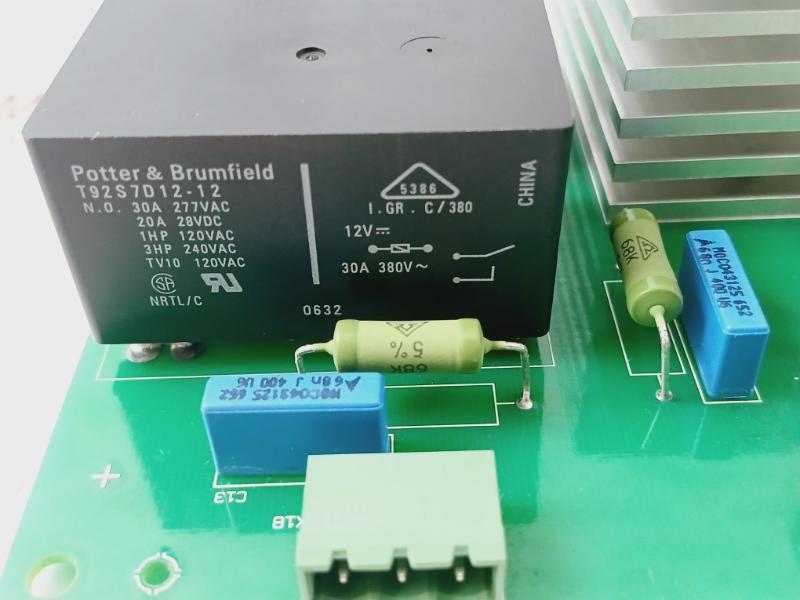 Siemens 6se7038-6gl84-1ja1 Converter Power Board 94v0