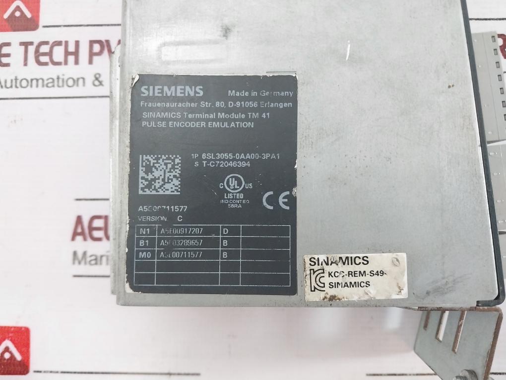 Siemens 6sl3055-0aa00-3pa1 Terminal Module A5e00711577