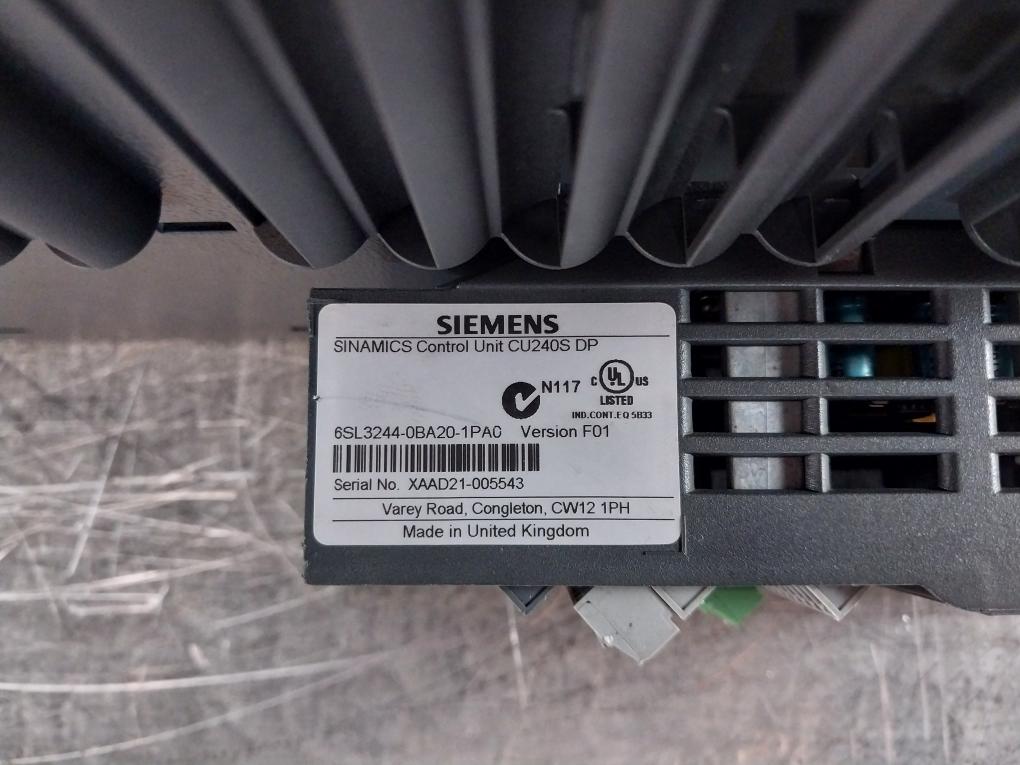 Siemens 6sl3224-0be34-5ua0 Power Module 240 W/ Control Unit 6sl3244-0ba20-1pa0