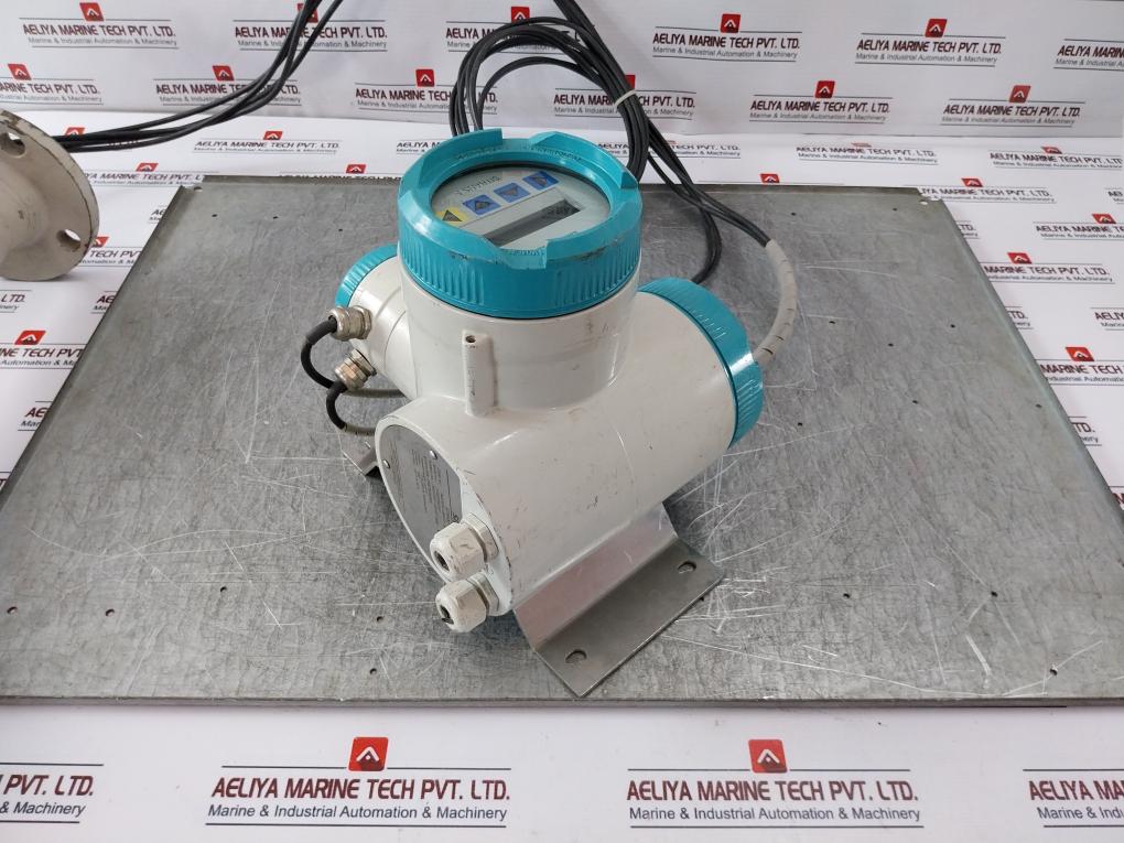 Siemens 7Me3300-1Ah10-1Nb0/ 7Me3050-0Ba10-1Ba1 Ultrasonic Flow Transmitter Set