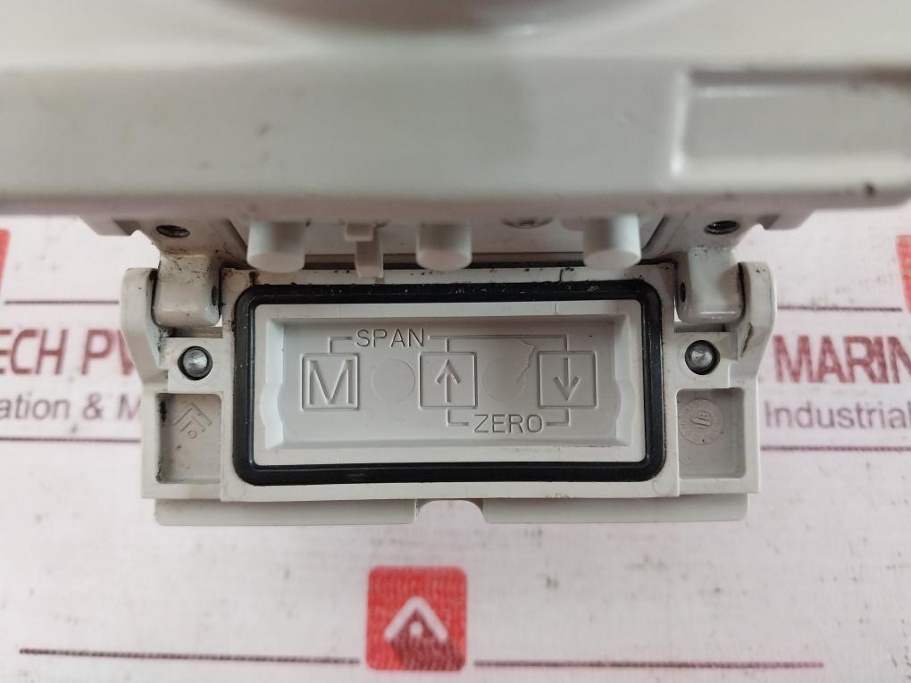 Siemens 7Mf4033-1Da10-2Ac6 Pressure Transmitter N8L6089054802 A5E31200105