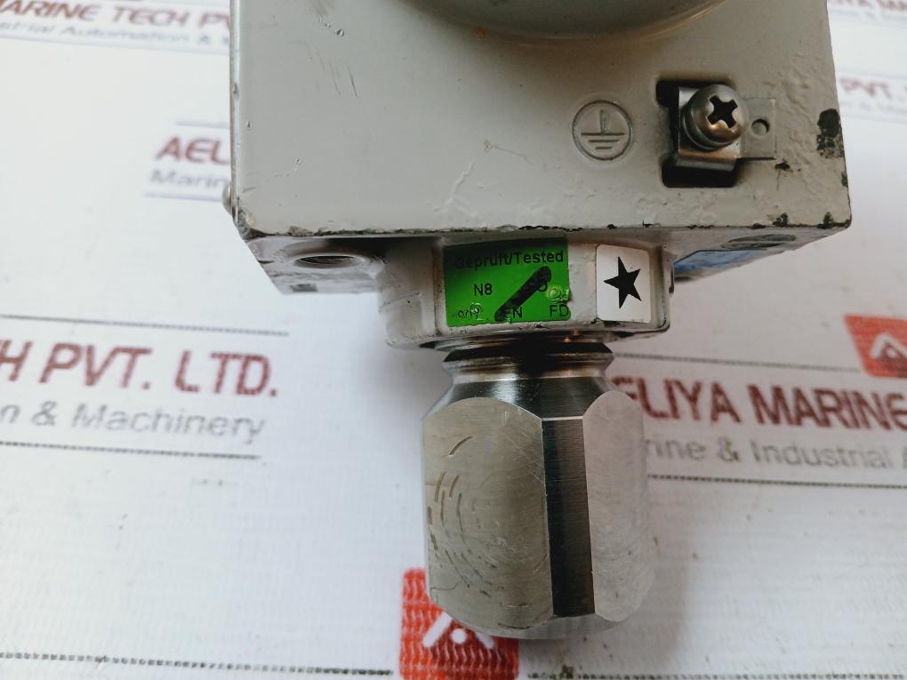 Siemens 7Mf4033-1Ea10-2Ac6-z Sitrans P Ds Iii Pressure Transmitter Ip66