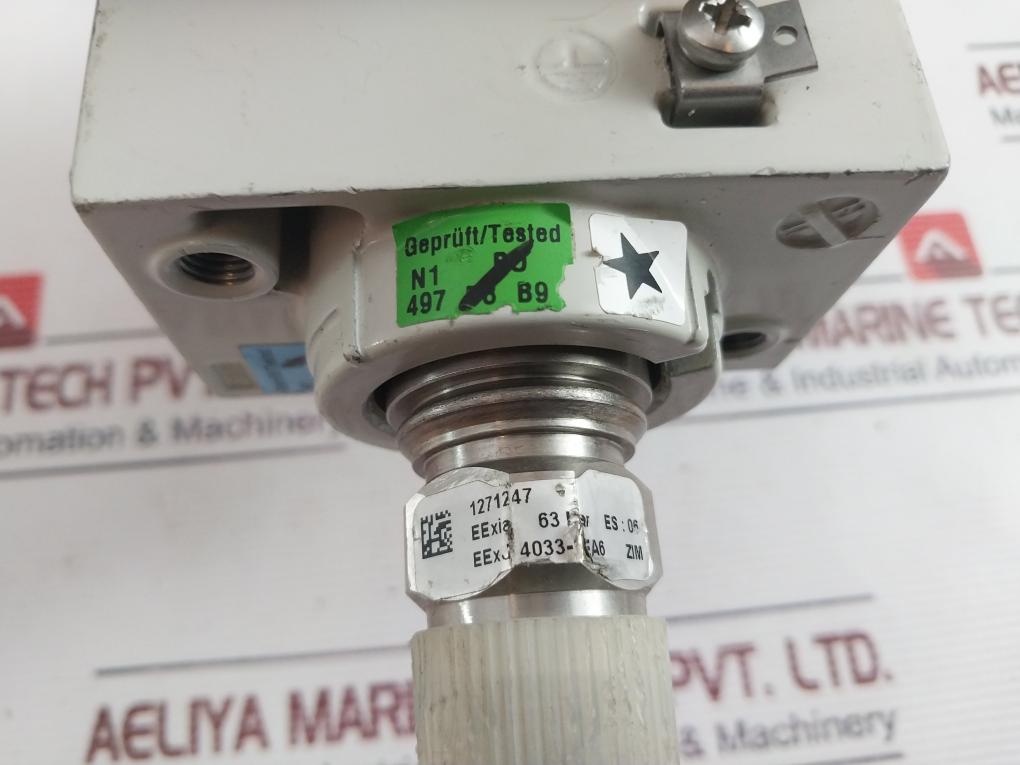 Siemens 7MF4033-1EA60-2AC6 Pressure Transmitter IP65