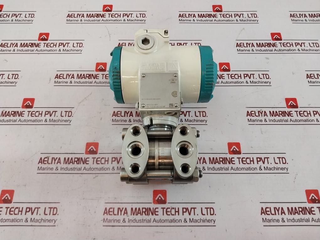 Siemens Sitrans P Ds Iii 7Mf4433-1Ca02-2Ac7-z Differential Pressure Transmitter A5E31200105