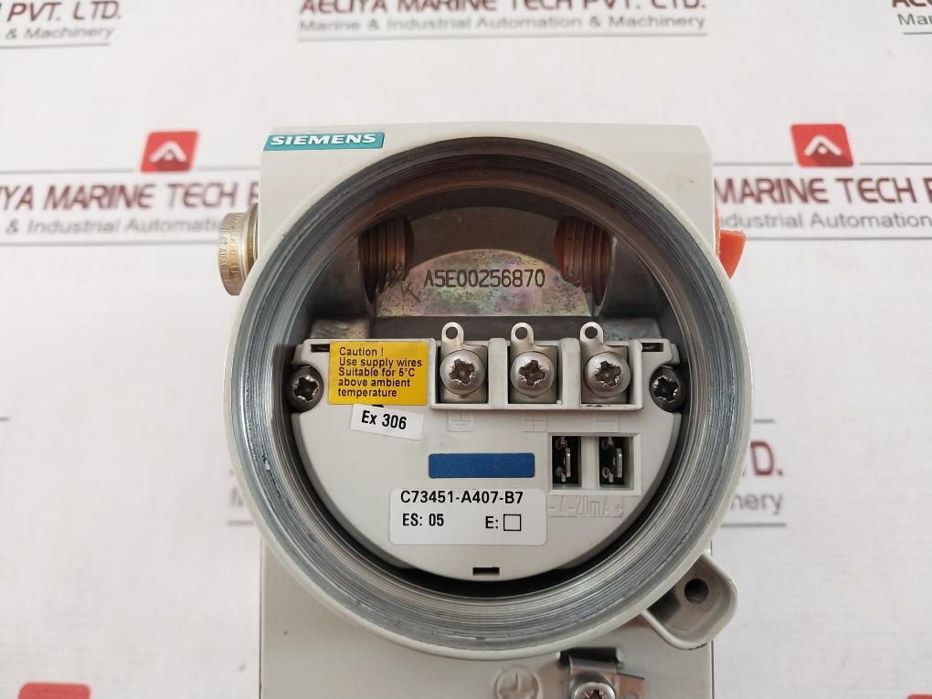 Siemens 7Mf4433-1Ca02-2Nc1 Differential Pressure Transmitter 4-20Ma 30V 100Ma 0.