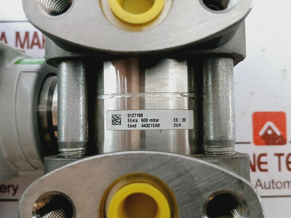 Siemens Sitrans P Ds Iii 7Mf4433-1Ea02-1Ac6-z Differential Pressure Transmitter