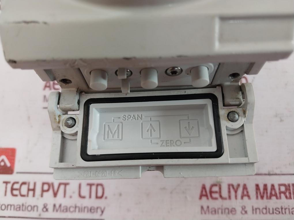 Siemens 7Mf4533-1Fa32-1Ac7-z Differential Pressure Transmitter N1K1059155345