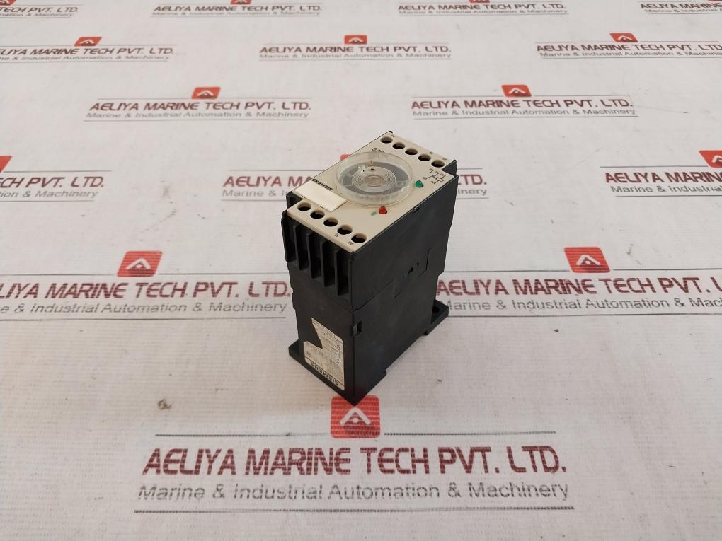 Siemens 7Pu2040-2An20 Time Delay Relay 220-240V 50/60Hz 60S 0.1A 220V