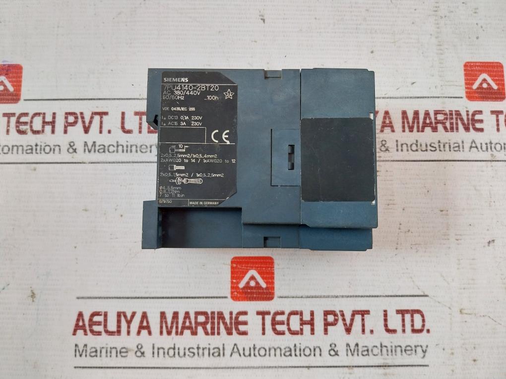 Siemens 7Pu4140-2Bt20 Time Relay Ac 380/440V 50/60Hz