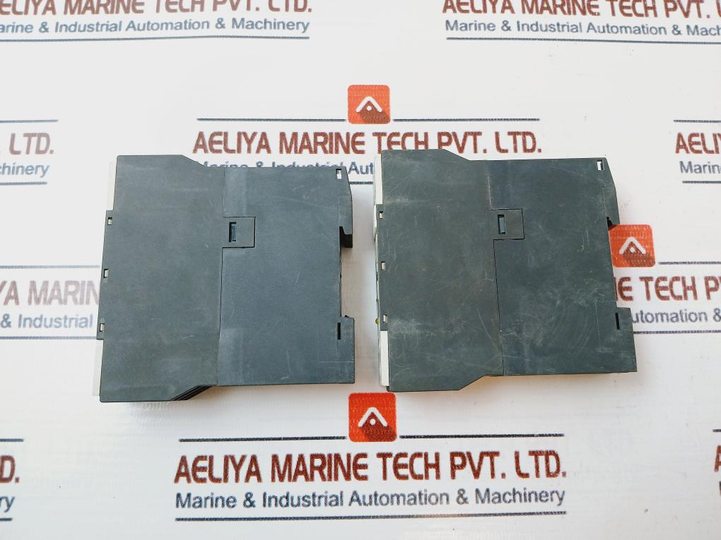 Siemens 7Pu4220-2Bj20 Time Relay 220V 50/60Hz