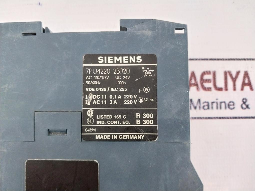 Siemens 7Pu4220-2Bj20 Time Relay 50/60Hz