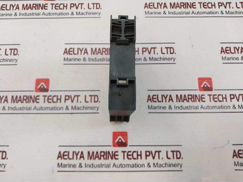 Siemens 7Pu4220-2Bj20 Time Relay 50/60Hz R300