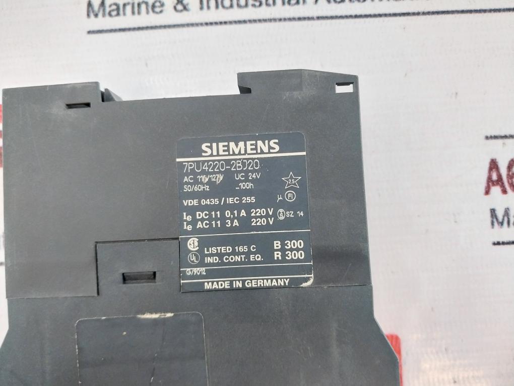 Siemens 7Pu4220-2Bj20 Time Relay 50/60Hz R300