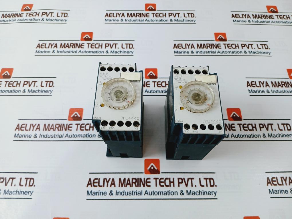 Siemens 7Pu4440-1An20 Time Relay 0,5-10S Ac 200/240V 50/60Hz