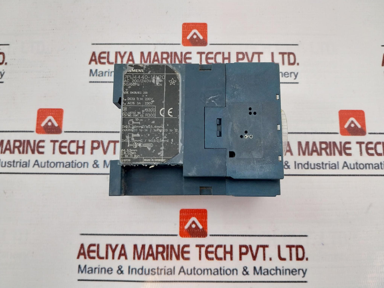Siemens 7Pu4440-1An20 Timing Relay 0.5-10S
