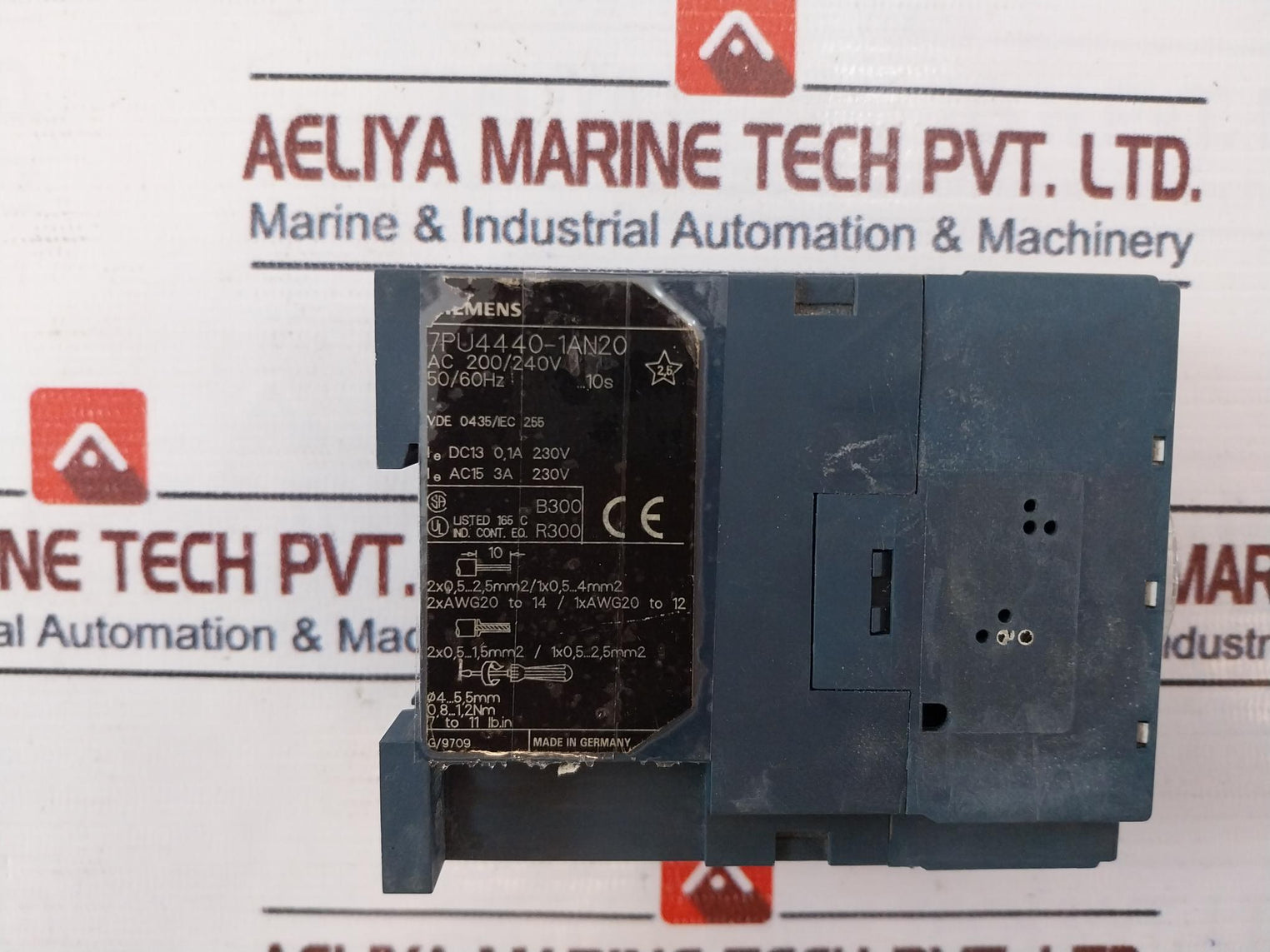 Siemens 7Pu4440-1An20 Timing Relay 0.5-10S