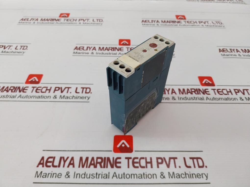 Siemens 7Pu4520-2An30 Timing Relay 50/60Hz 100S Ie Ac15 3A 230V Vde 0435/Iec 255