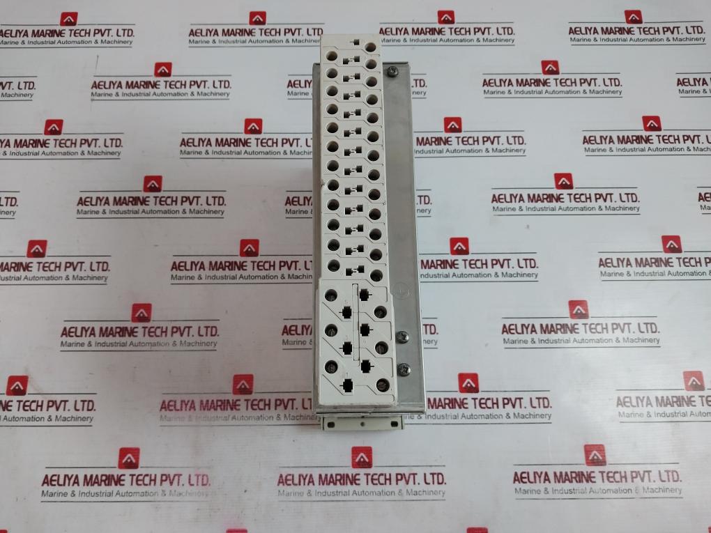 Siemens 7Sj6001-4Ea00-0Da0/Bb Overcurrent Protection Relay 1A 50/60Hz Rs485