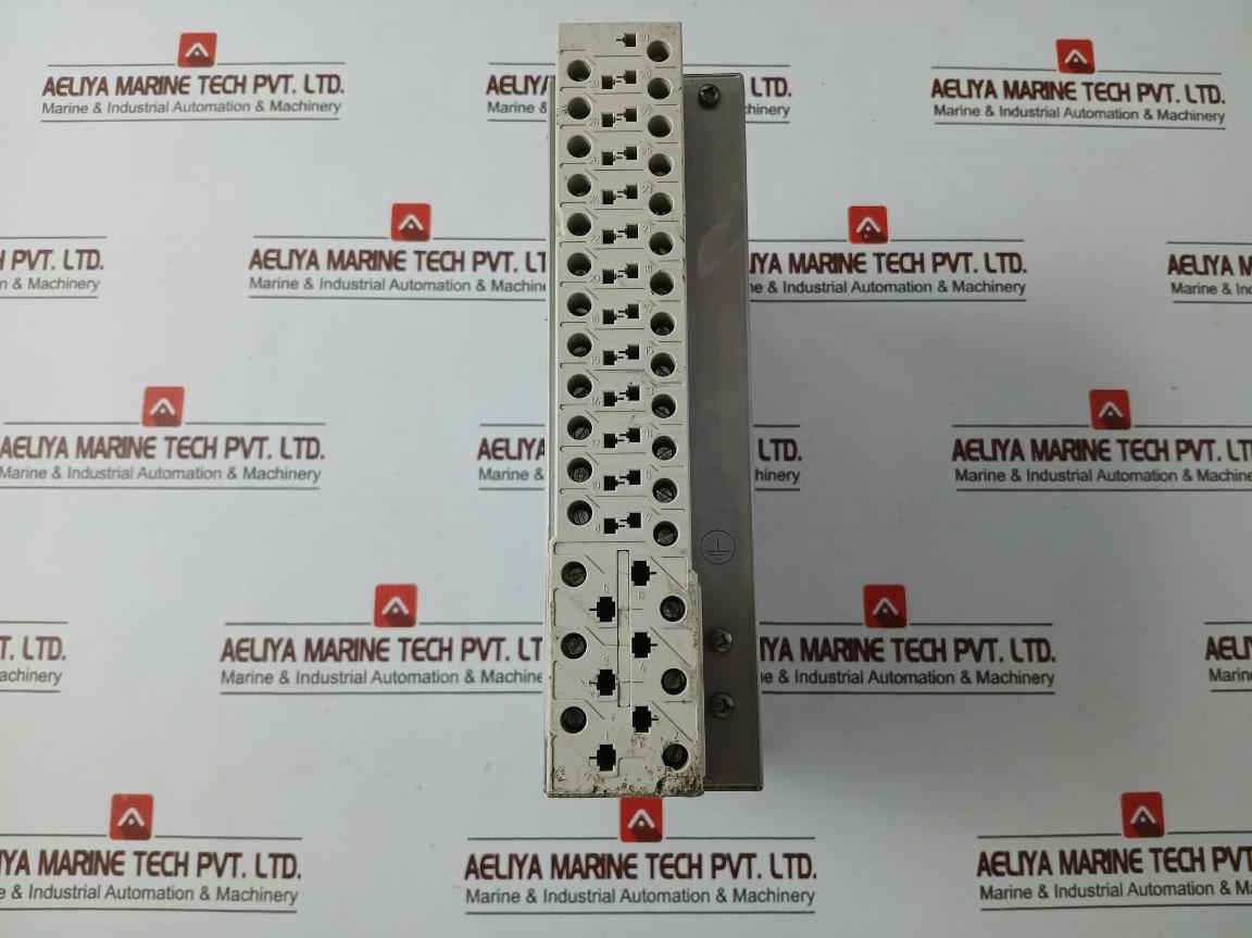 Siemens 7Sj6005-5Ea00-0Da0/Bb Overcurrent Protection Relay Rs485 5A 240Vac