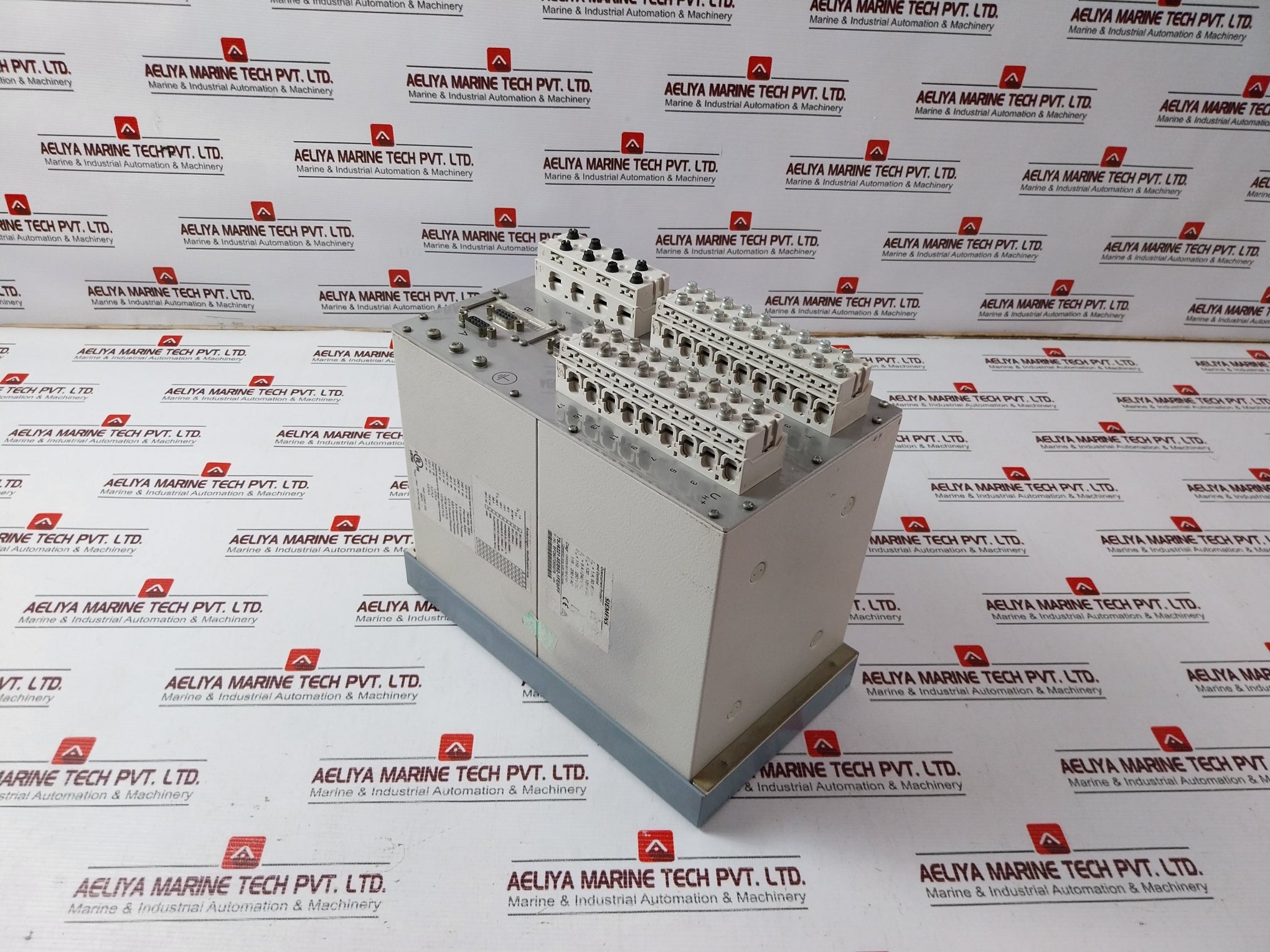 Siemens 7Sj6221-5Eb92-1Fe0/Ff Multifunction Protection And Control Relay