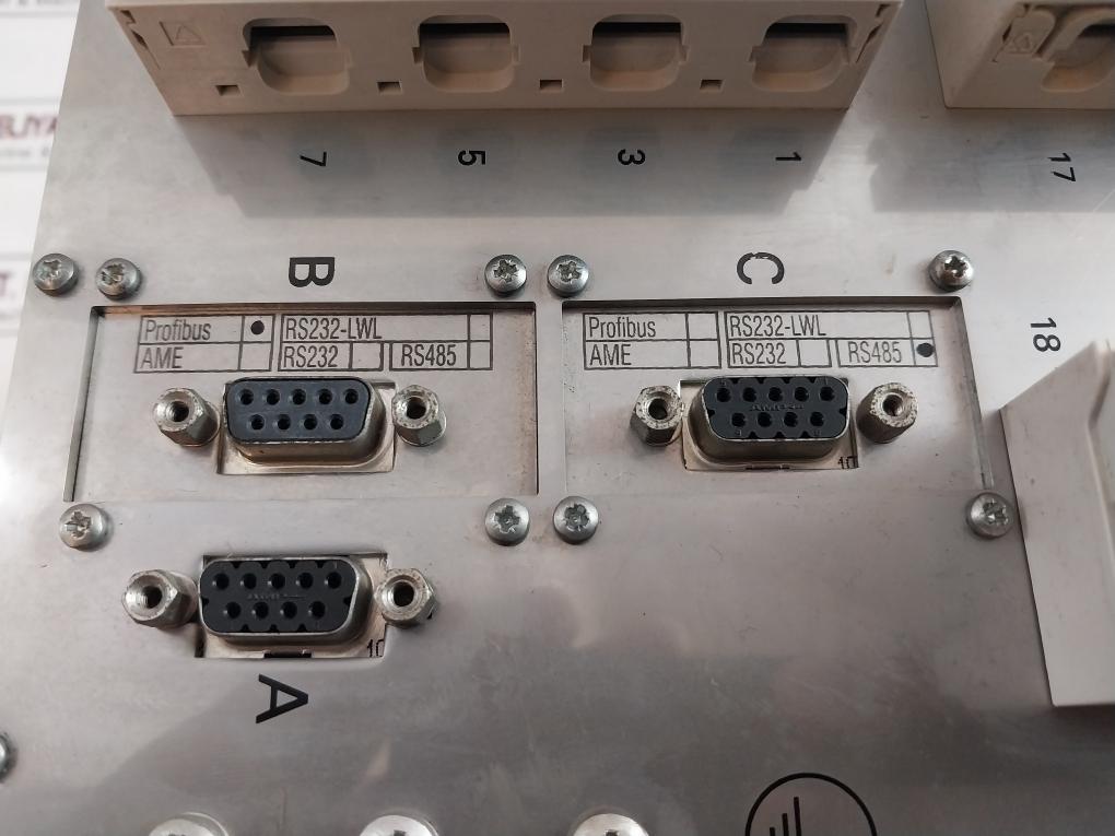 Siemens 7Sj62 7Sj6225-5Eb92-1Fd0/Ff Overcurrent Protection And Control Relay