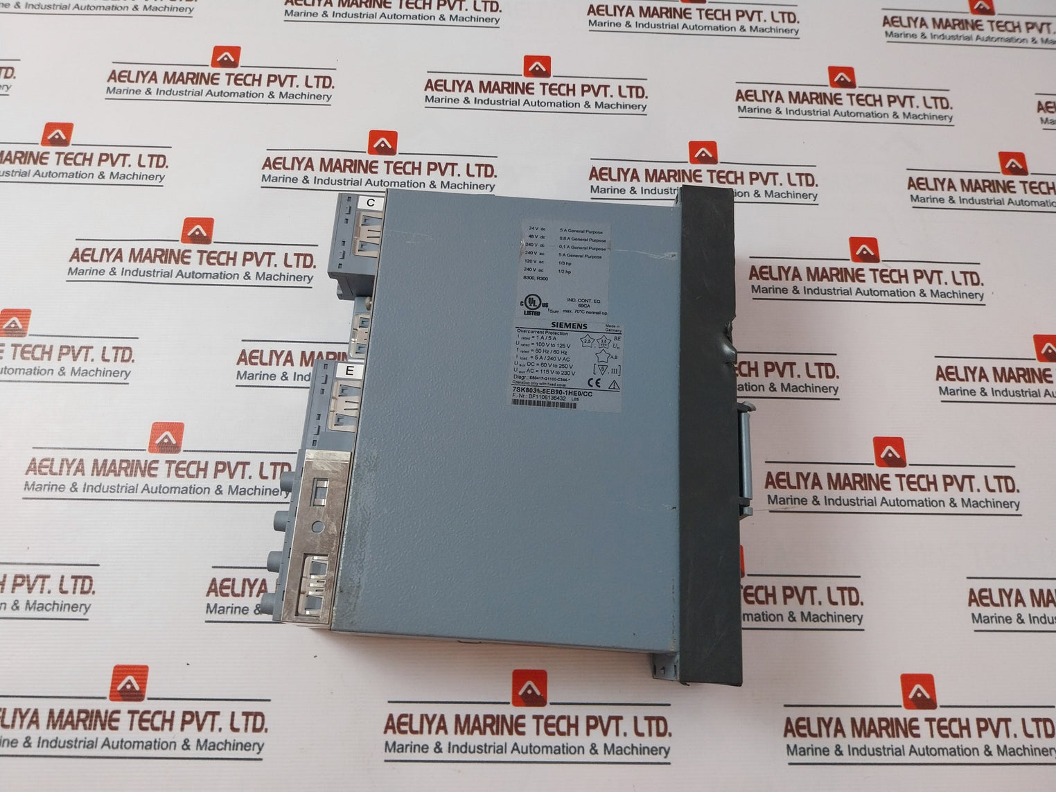 Siemens 7Sk8031-5Eb90-1He0/Cc Overcurrent Protection Relay 100V To 125V