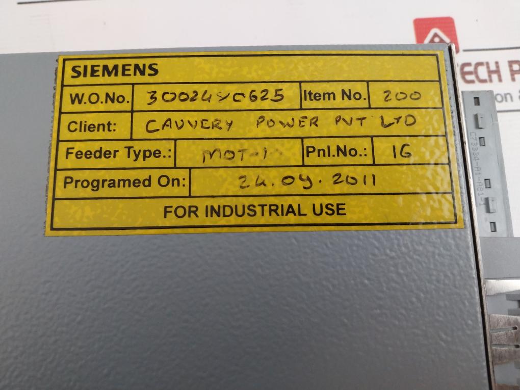 Siemens 7Sk8031-5Eb90-1He0/Cc Overcurrent Protection Relay C73334-a1-a81-1