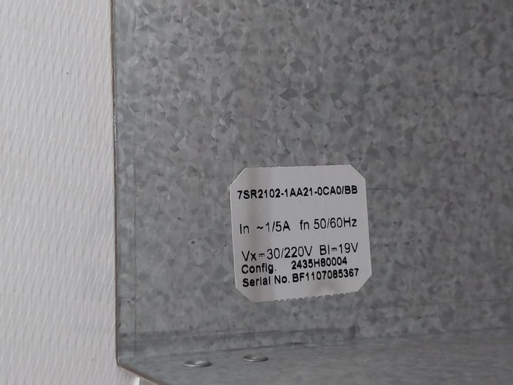 Siemens 7Sr2102-1Aa21-0Ca0/Bb Overcurrent Relay 30/220V 50/60Hz ~1/5A